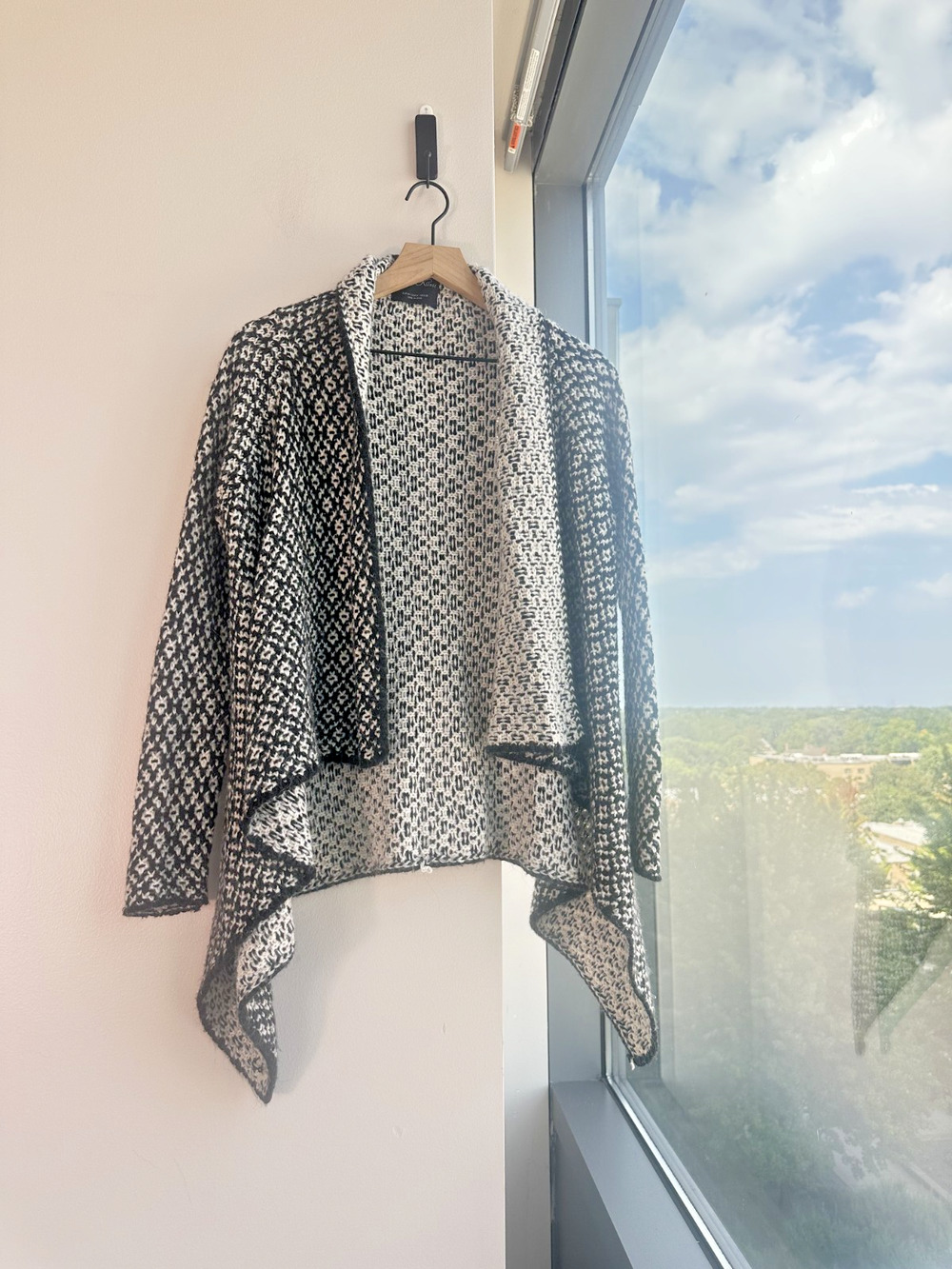 Zara Knit Open Front Cardigan Asymmetrical Draped Waterfall Hem Black White Sz M